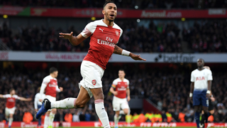 Tottenham Fan Arrested For Throwing Banana At Pierre-Emerick Aubameyang<em></em>